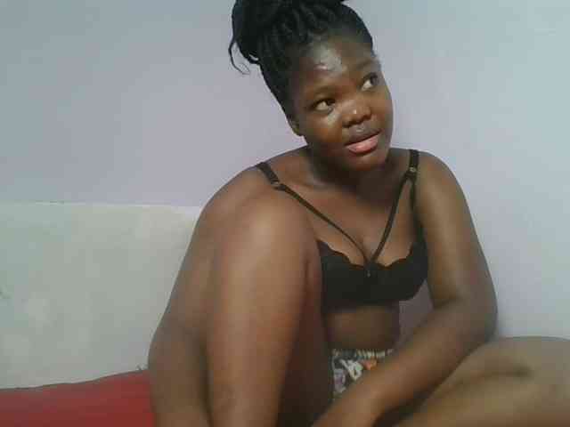 Sexyicey webcam