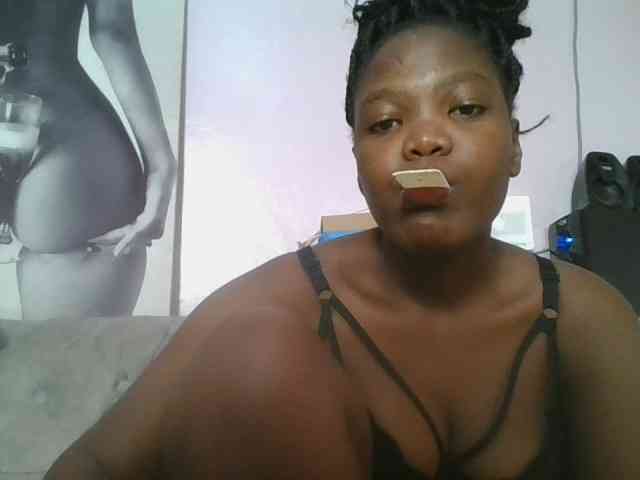 Sexyicey webcam