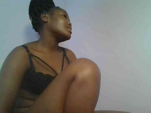 Sexyicey webcam