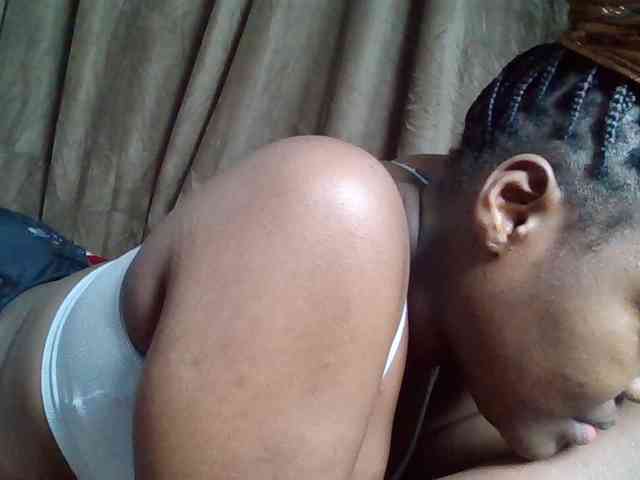 Sexyicey webcam