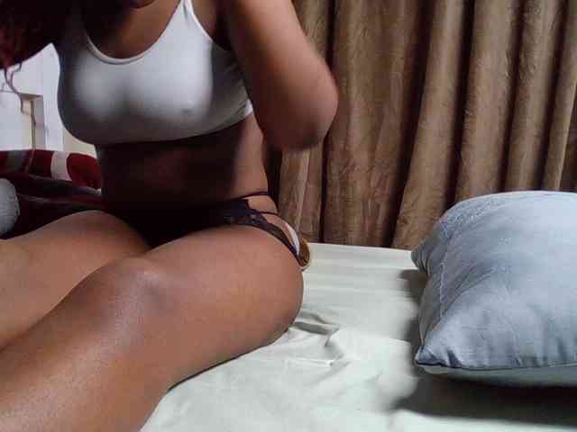 Sexyicey webcam