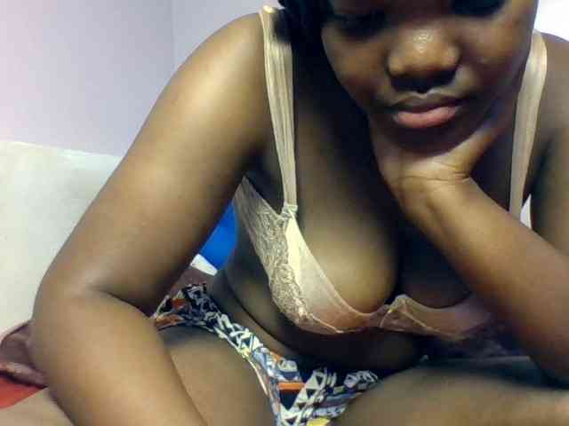 Sexyicey webcam