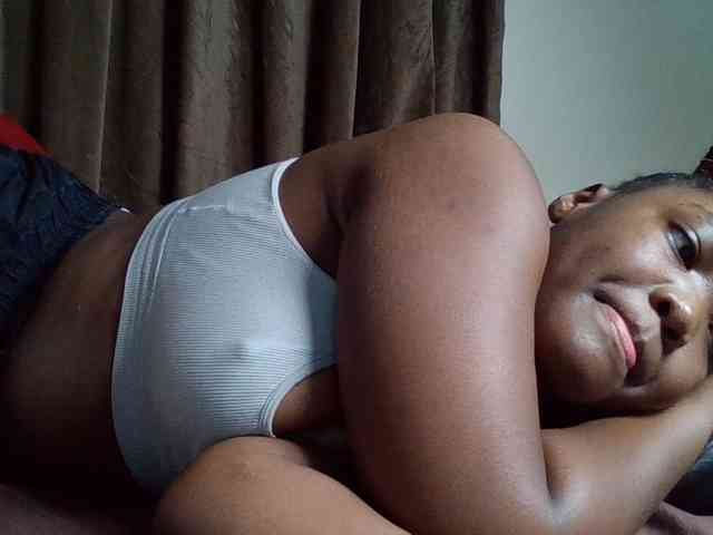 Sexyicey webcam