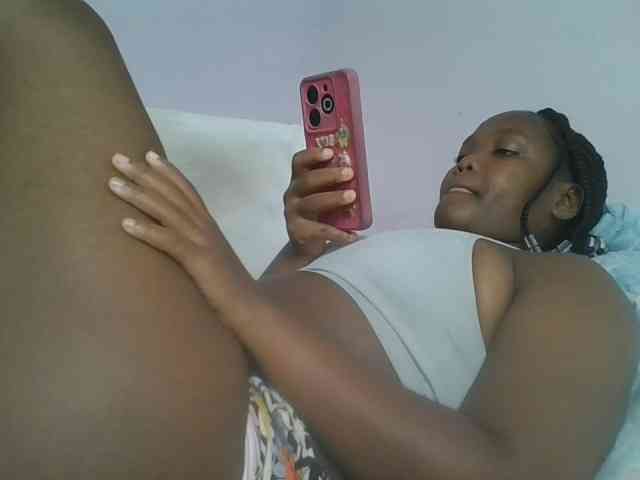 Sexyicey webcam