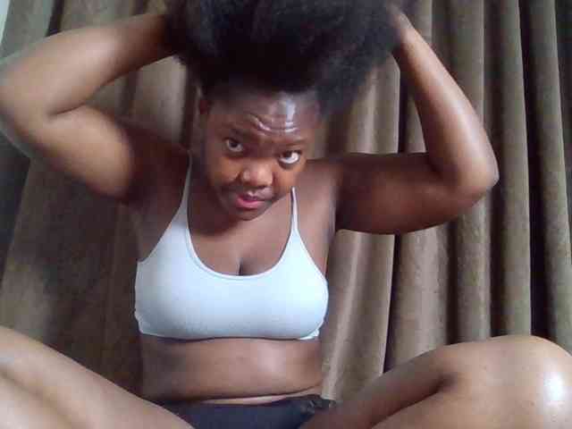 Sexyicey webcam