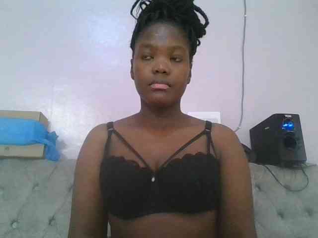 Sexyicey webcam