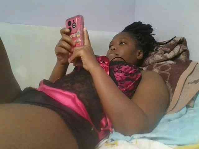 Sexyicey webcam