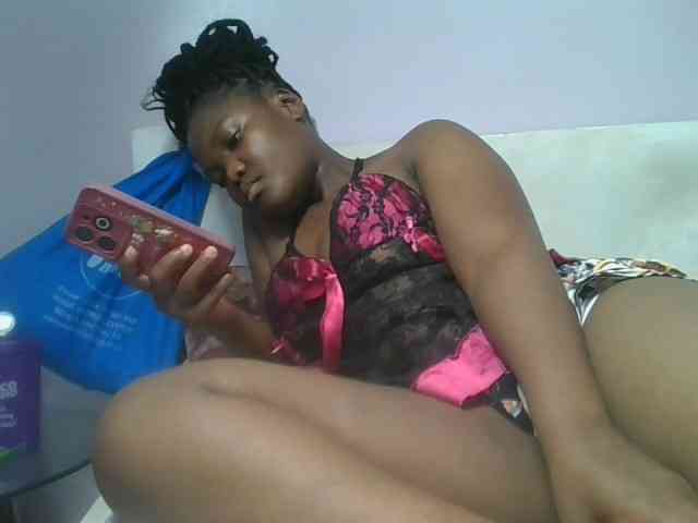 Sexyicey webcam