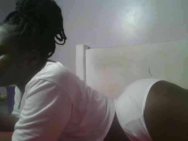 Sexyicey webcam