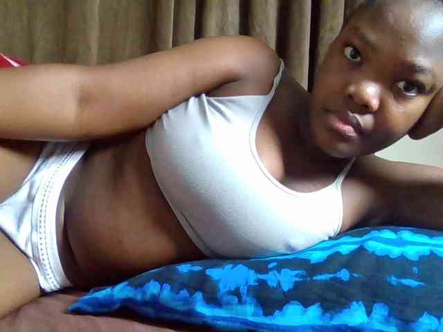 Sexyicey webcam