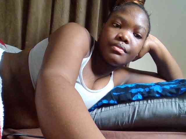 Sexyicey webcam