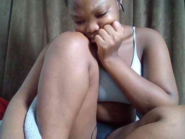 Sexyicey webcam