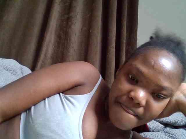Sexyicey webcam