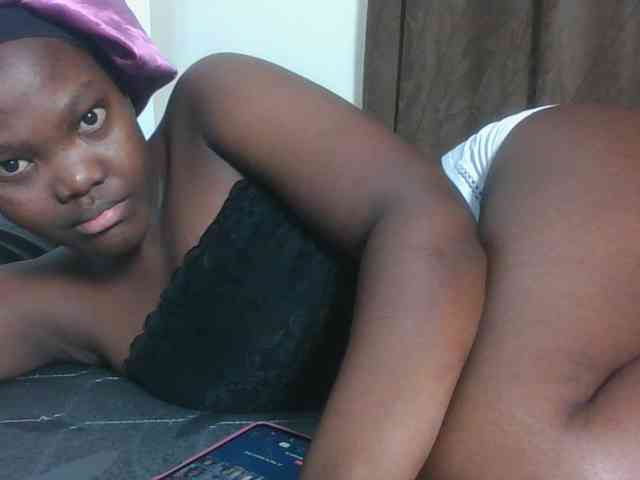 Sexyicey webcam