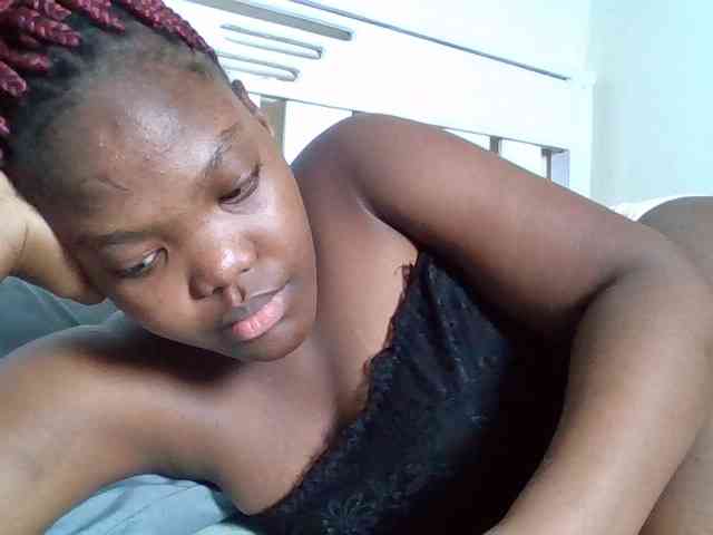 Sexyicey webcam