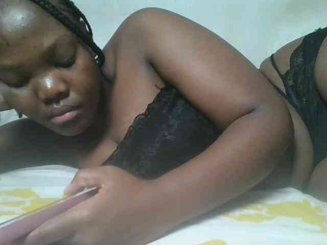 Sexyicey webcam