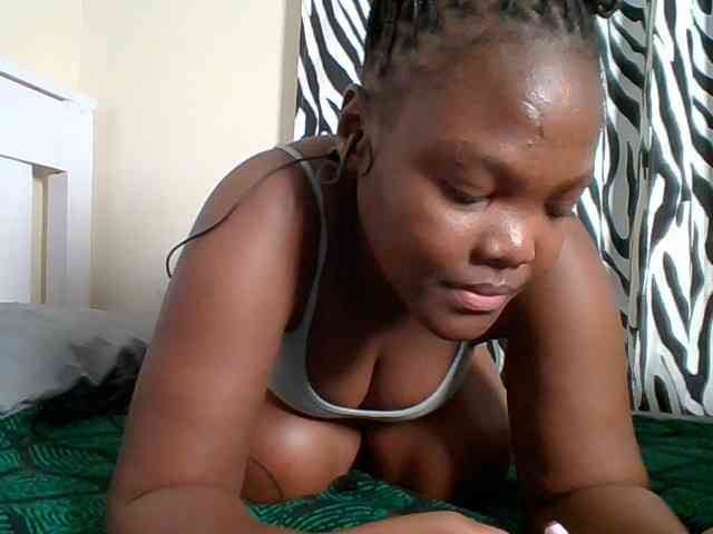 Sexyicey webcam