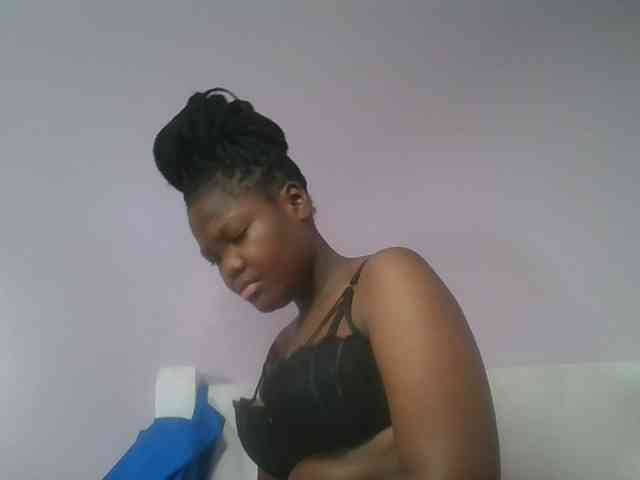 Sexyicey webcam
