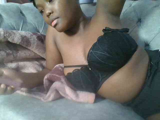 Sexyicey webcam