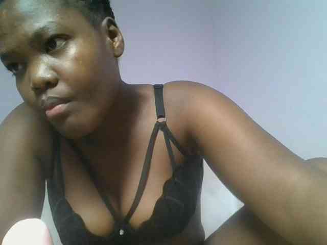 Sexyicey webcam