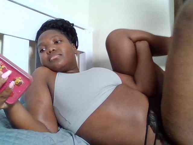 Sexyicey webcam
