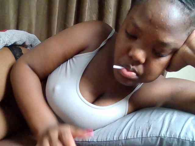 Sexyicey webcam