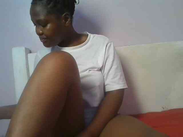 Sexyicey webcam