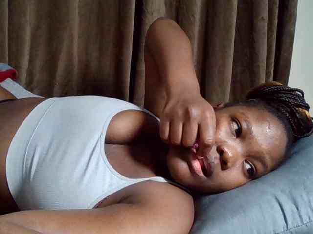 Sexyicey webcam