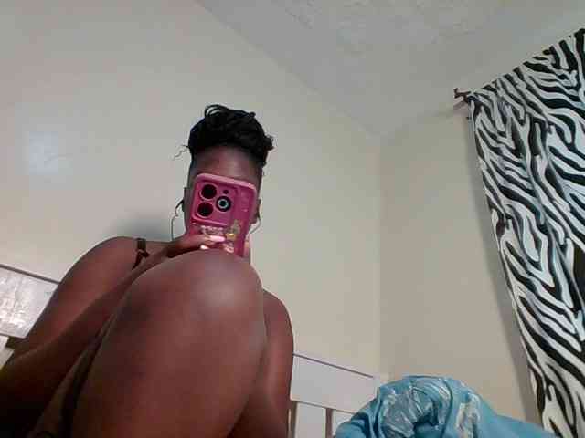 Sexyicey webcam