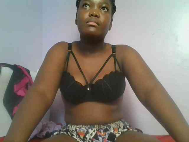 Sexyicey webcam