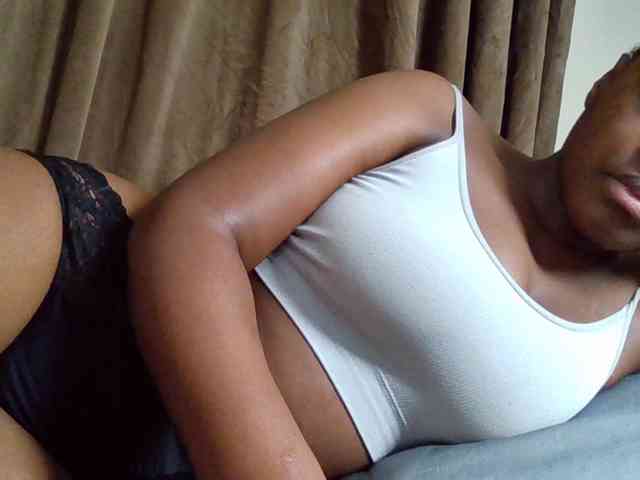 Sexyicey webcam