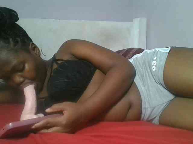 Sexyicey webcam