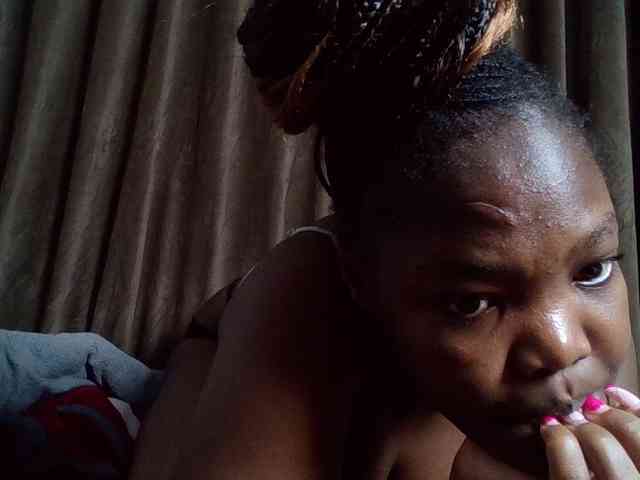 Sexyicey webcam