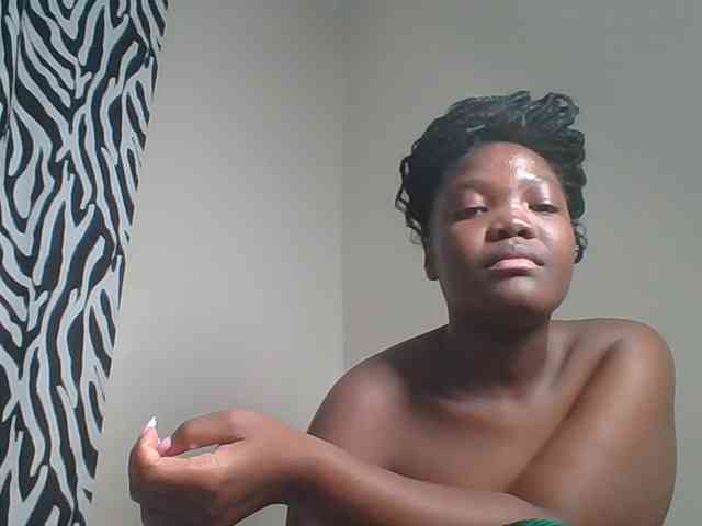 Sexyicey webcam