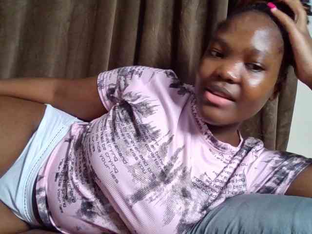 Sexyicey webcam