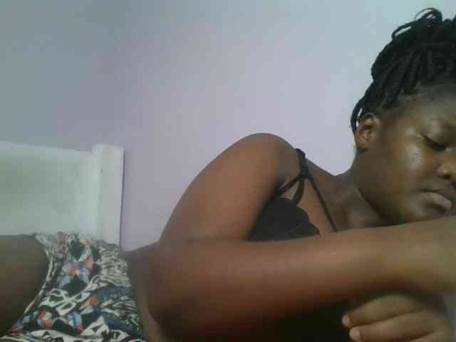 Sexyicey webcam