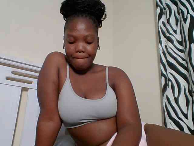 Sexyicey webcam