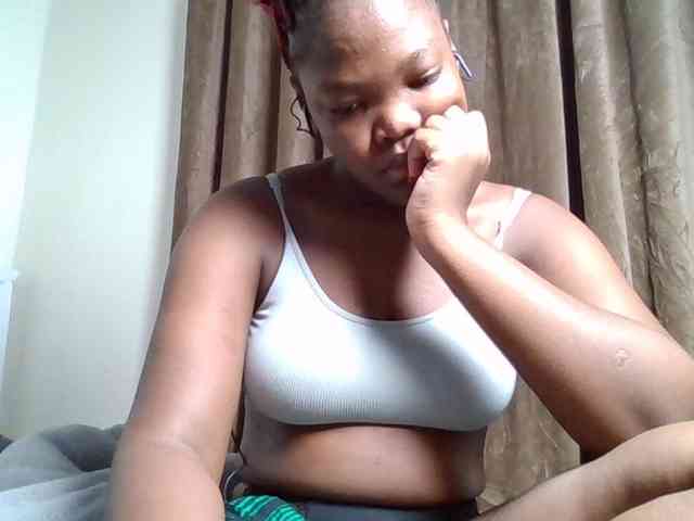 Sexyicey webcam