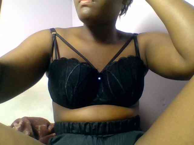 Sexyicey webcam