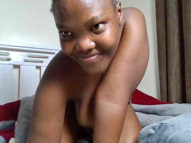Sexyicey webcam