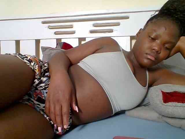 Sexyicey webcam
