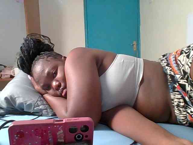 Sexyicey webcam