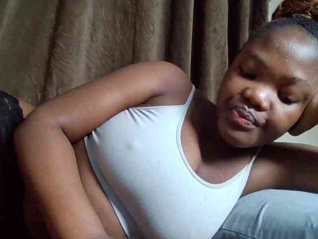 Sexyicey webcam