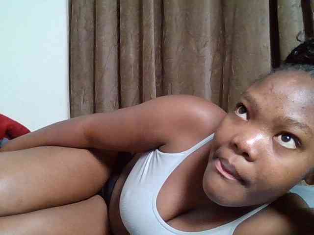 Sexyicey webcam
