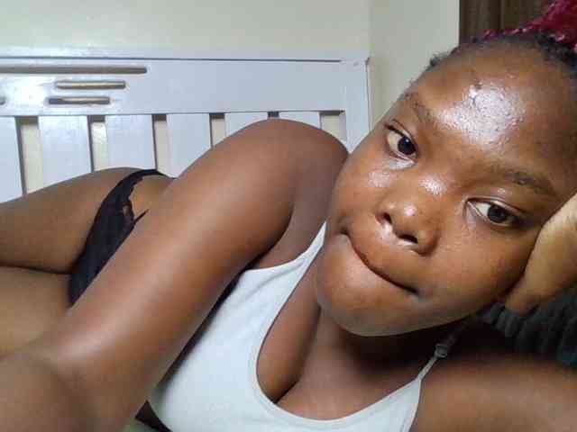 Sexyicey webcam