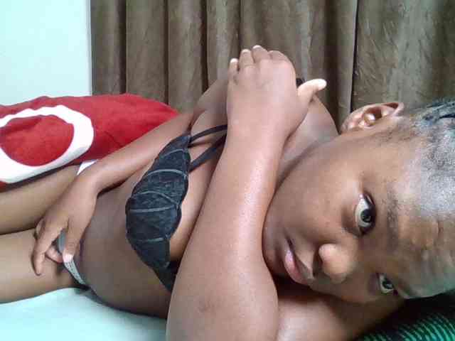 Sexyicey webcam