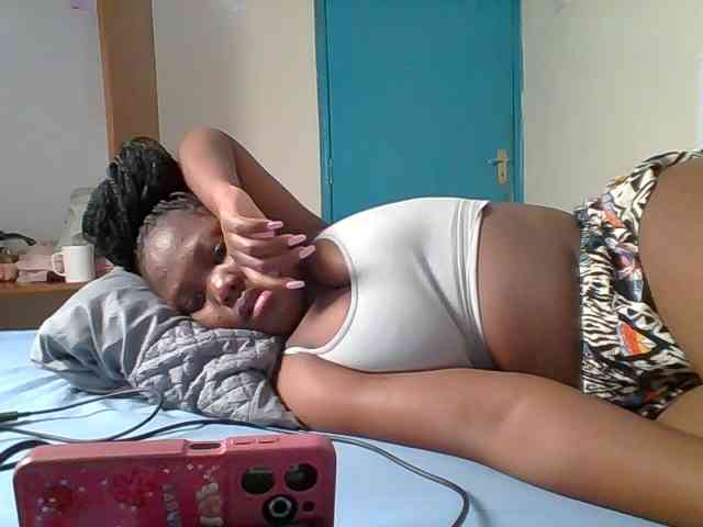 Sexyicey webcam
