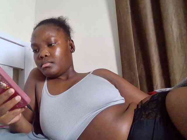 Sexyicey webcam