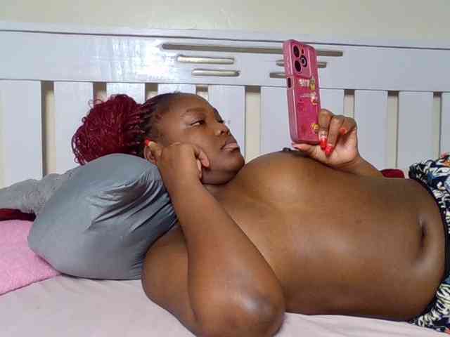 Sexyicey webcam