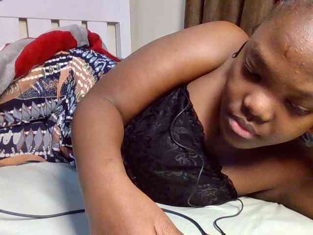 Sexyicey webcam